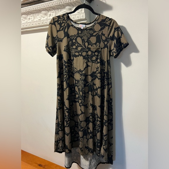 LuLaRoe Floral Carly Dress - Picture 1 of 1